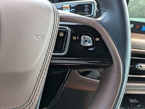 Used 2025 Lincoln Aviator Reserve w/ Equipment Group 201A AWD/4WD image 28