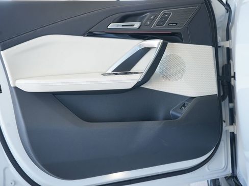 New 2026 BMW X1 xDrive28i w/ Convenience Package image 9