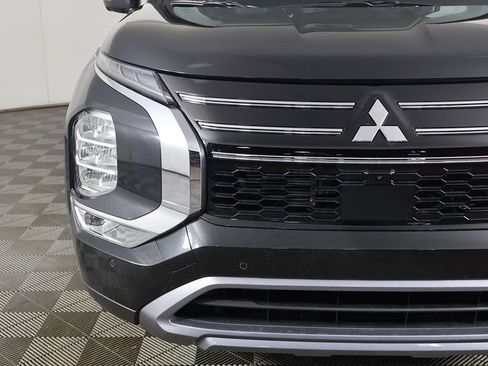New 2026 Mitsubishi Outlander SE FWD image 13