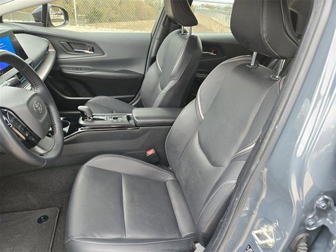 Used 2023 Toyota Prius XLE image 26