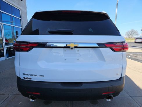 Used 2023 Chevrolet Traverse LT image 24