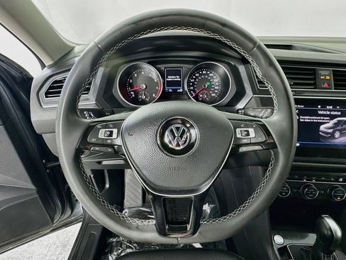 Used 2021 Volkswagen Tiguan SE AWD/4WD image 11