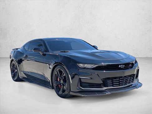 Used 2023 Chevrolet Camaro SS image 3