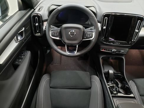 New 2026 Volvo XC40 B5 Ultra w/ Protection Package Premier image 10