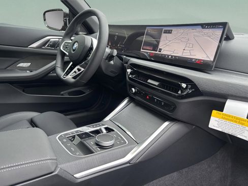 Used 2026 BMW 430i Convertible w/ M Sport Package image 27