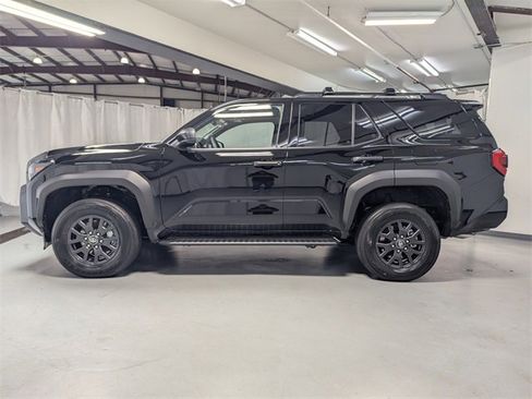 Used 2025 Toyota 4Runner SR5 image 24