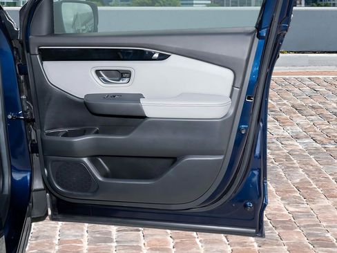 Certified 2025 Honda Pilot EX-L image 14