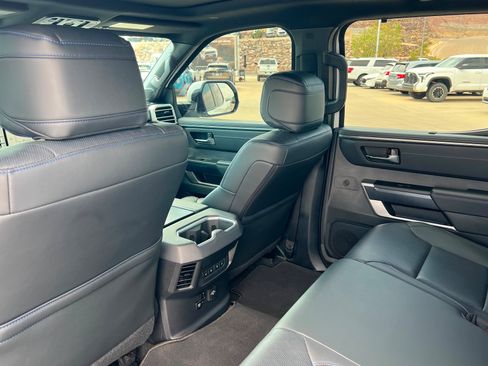 Used 2024 Toyota Tundra Platinum AWD/4WD image 21