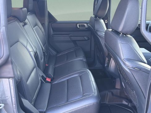 New 2025 Ford Bronco Badlands image 19