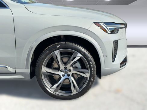New 2026 Volvo XC90 B6 Ultra image 12