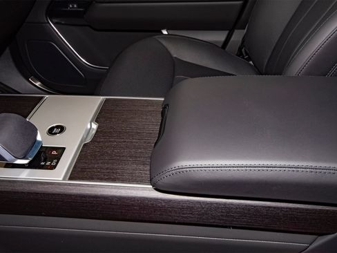 New 2026 Land Rover Range Rover SE AWD/4WD image 30