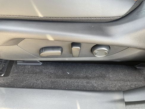 New 2026 Subaru Crosstrek 2.5i Limited AWD/4WD image 11
