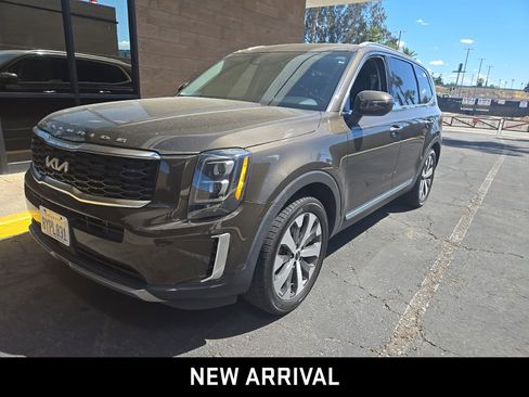 Used 2022 Kia Telluride EX w/ EX Premium Package image 1