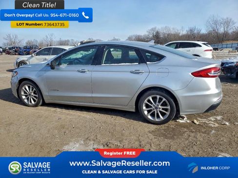 Used 2019 Ford Fusion SE image 3