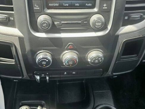 Used 2018 RAM 2500 Tradesman w/ Chrome Appearance Group AWD/4WD image 11
