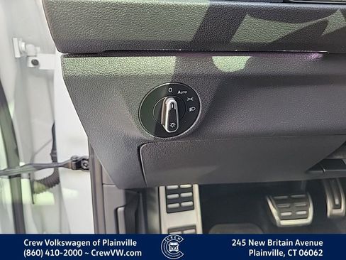 Certified 2021 Volkswagen Jetta GLI Autobahn w/ GLI Autobahn Black Package image 39