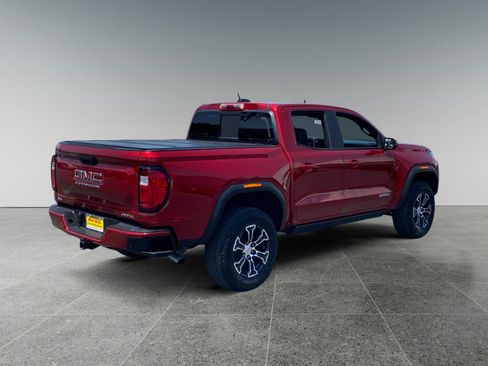 Used 2024 GMC Canyon AT4 w/ AT4 Premium Package AWD/4WD image 5