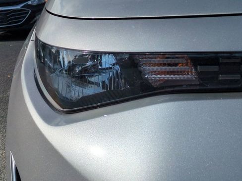 Used 2024 Kia Soul LX w/ Option Group 015 image 10