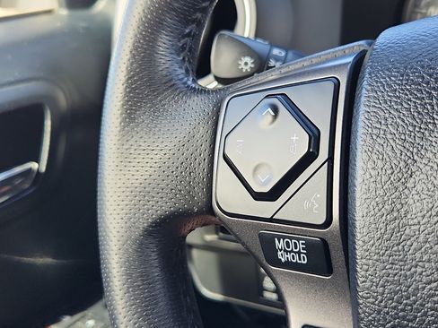 Used 2016 Toyota Tacoma TRD Off-Road w/ Premium & Technology Package image 18