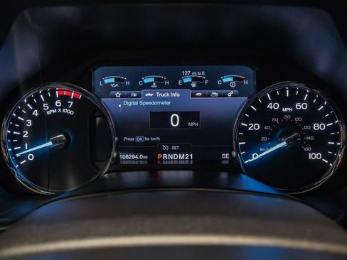 Used 2019 Ford F250 Lariat w/ Lariat Value Package AWD/4WD image 18
