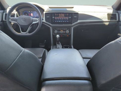 Used 2021 Volkswagen Atlas Cross Sport SEL FWD image 21