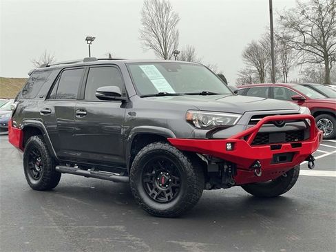 Used 2022 Toyota 4Runner SR5 Premium image 1