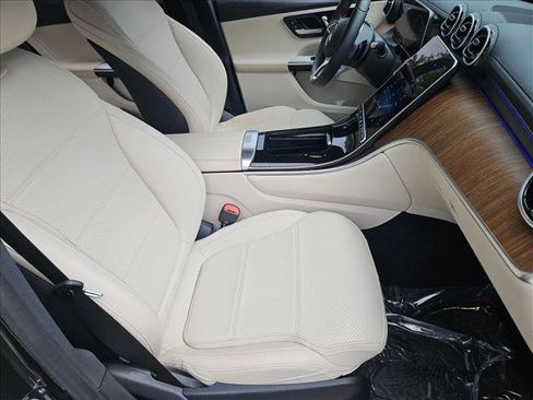 Used 2023 Mercedes-Benz GLC 300 image 19