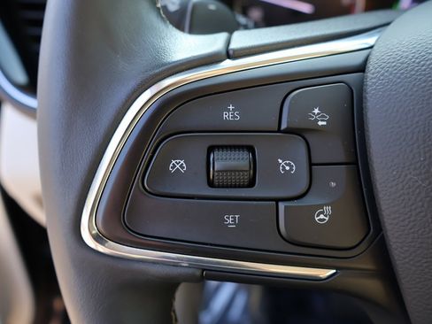 Used 2023 Buick Envision Avenir image 48