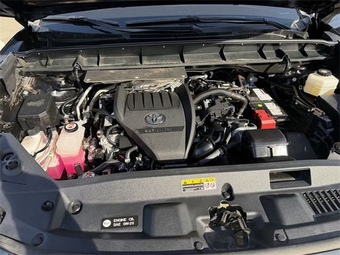 Certified 2024 Toyota Highlander XSE image 26