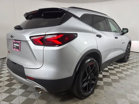 Used 2021 Chevrolet Blazer LT w/ Redline Edition FWD image 3