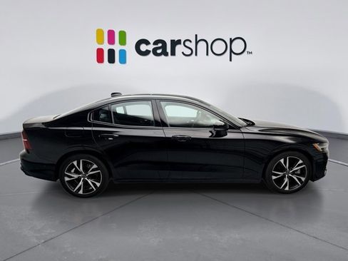 Used 2025 Volvo S60 B5 Plus image 6