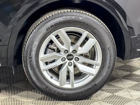 Used 2023 Audi Q5 2.0T Premium w/ Convenience Package AWD/4WD image 25
