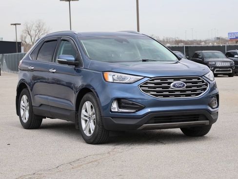 Used 2019 Ford Edge SEL w/ Equipment Group 201A image 4