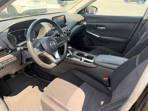 Used 2022 Nissan Sentra SR w/ Lighting Package FWD image 25