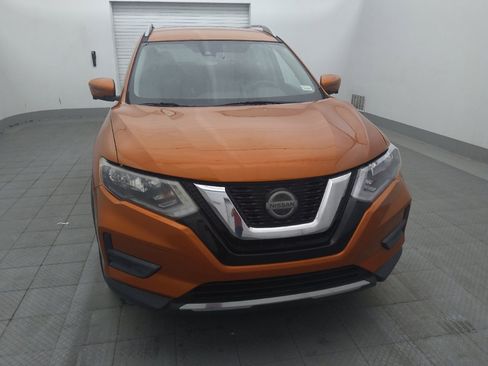 Used 2019 Nissan Rogue SV w/ Premium Package FWD image 14