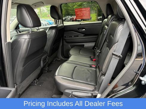 Certified 2025 Nissan Pathfinder SL AWD/4WD image 21