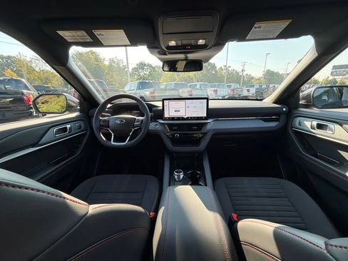 New 2027 Ford Explorer ST-Line w/ Premium Package RWD image 16