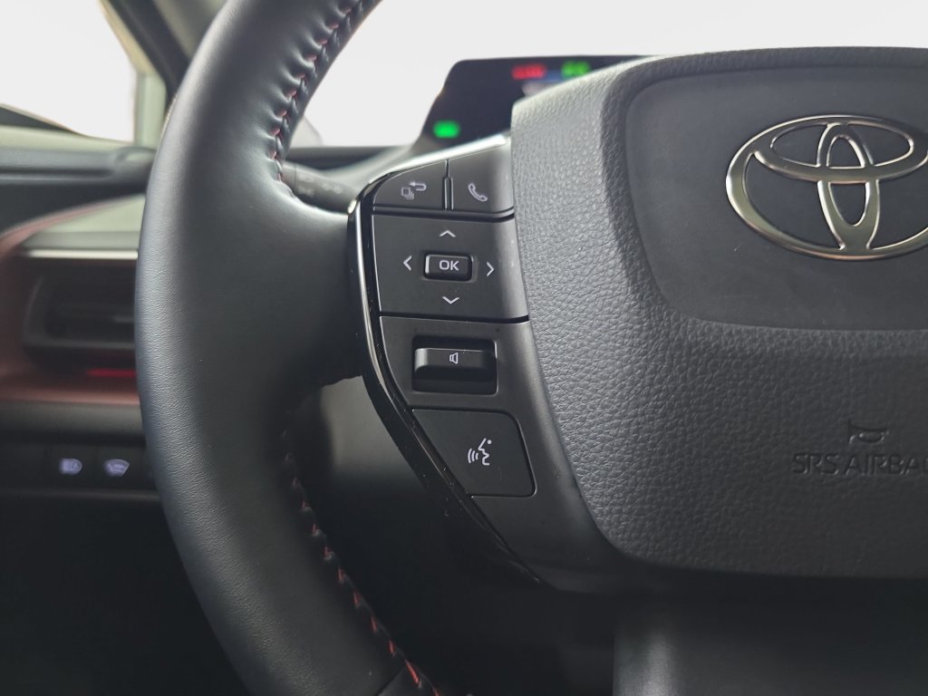 Used 2023 Toyota Prius Prime FWD image 19