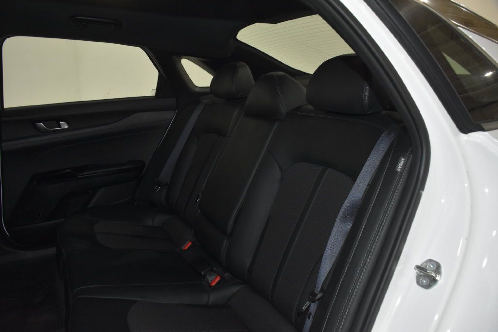 Used 2024 Kia K5 GT-Line w/ GT-Line Premium Package FWD image 32