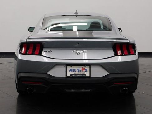 Used 2024 Ford Mustang Premium image 7