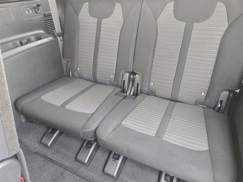 New 2025 Kia Sorento LX image 21