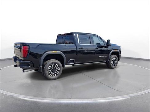 Used 2025 GMC Sierra 3500 Denali Ultimate image 8