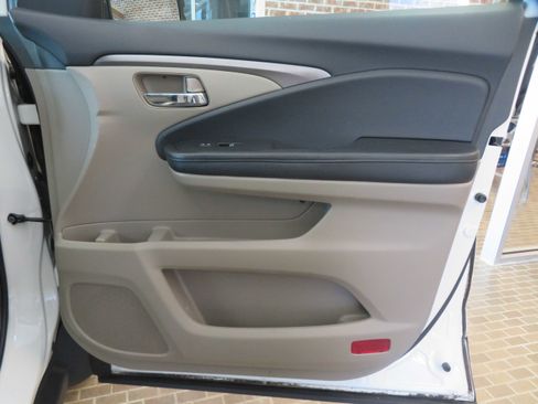 Used 2018 Honda Pilot EX-L image 25