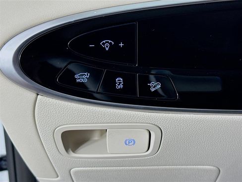 New 2026 Genesis GV70 2.5T Select AWD/4WD image 10