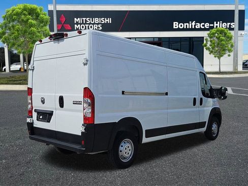 Used 2023 RAM ProMaster 2500 FWD image 4