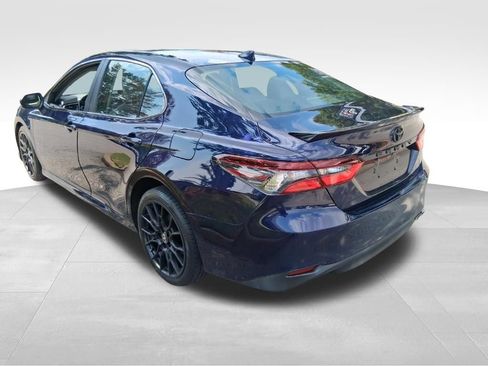 Used 2021 Toyota Camry LE FWD image 9