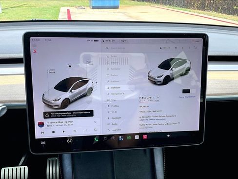 Used 2022 Tesla Model Y Performance AWD/4WD image 30