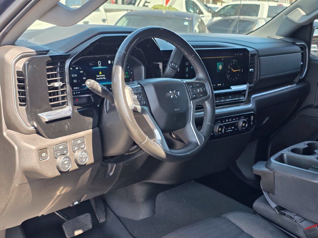 Used 2023 Chevrolet Silverado 1500 RST AWD/4WD image 12