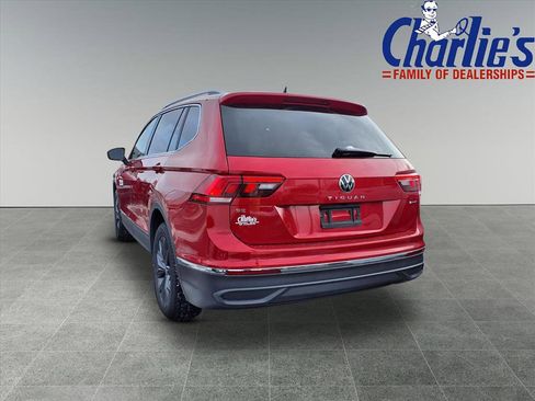 Used 2022 Volkswagen Tiguan SE image 5