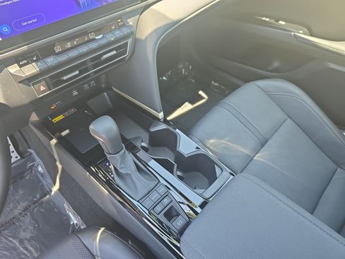 Used 2025 Toyota Camry XSE FWD image 26